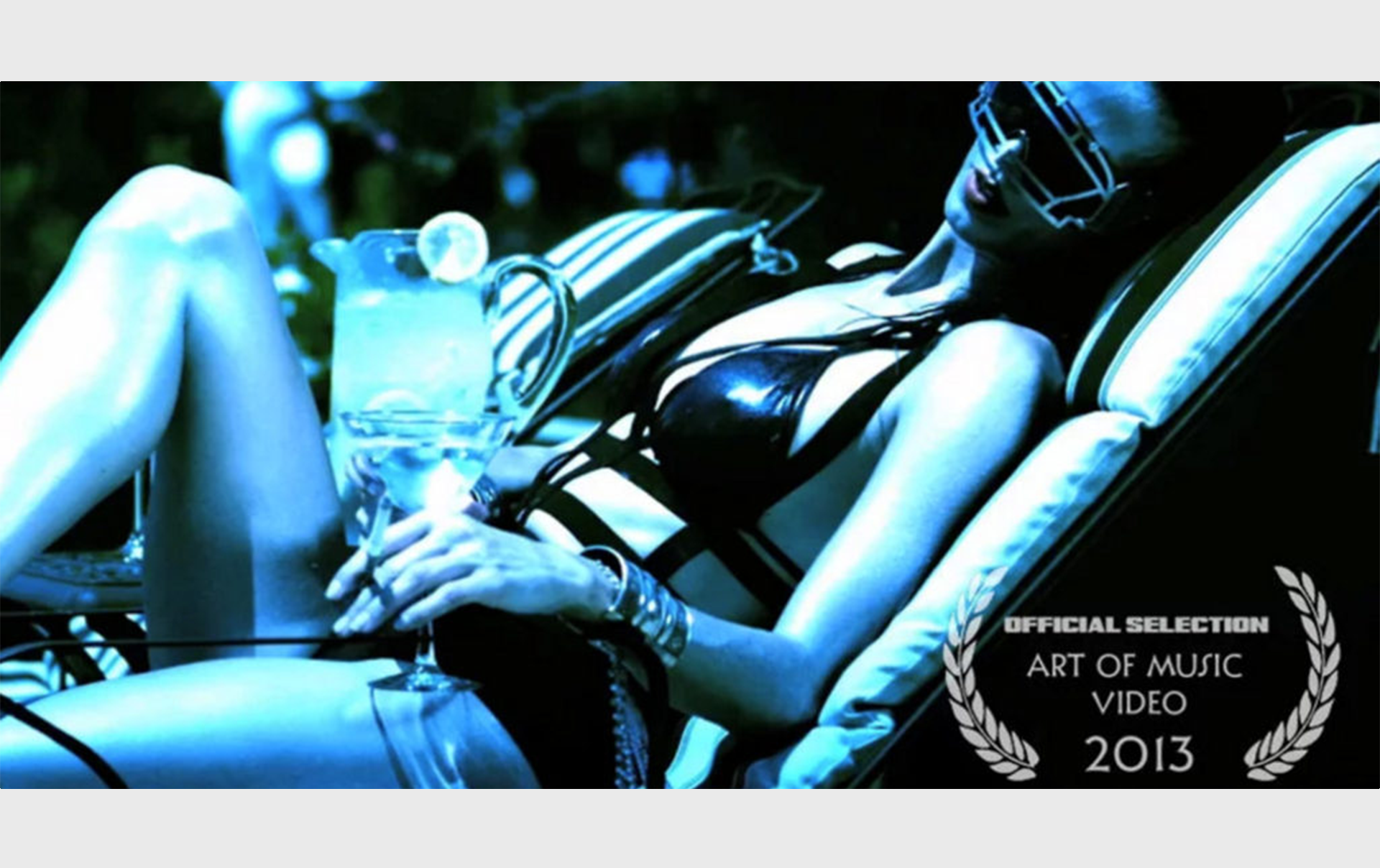 MIA MARTINA – ‘Go Crazy’ (Official Video)